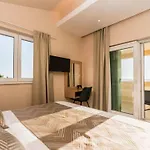 Mar Am Mit Beheiztem Pool- Jacuzzi By Interhome 프리블라카