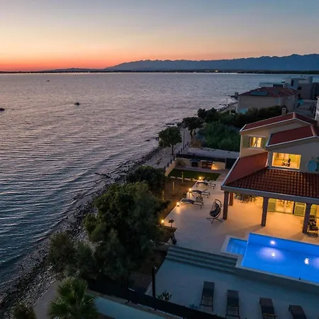 Mar Am Mit Beheiztem Pool- Jacuzzi By Interhome Privlaka (Zadar)