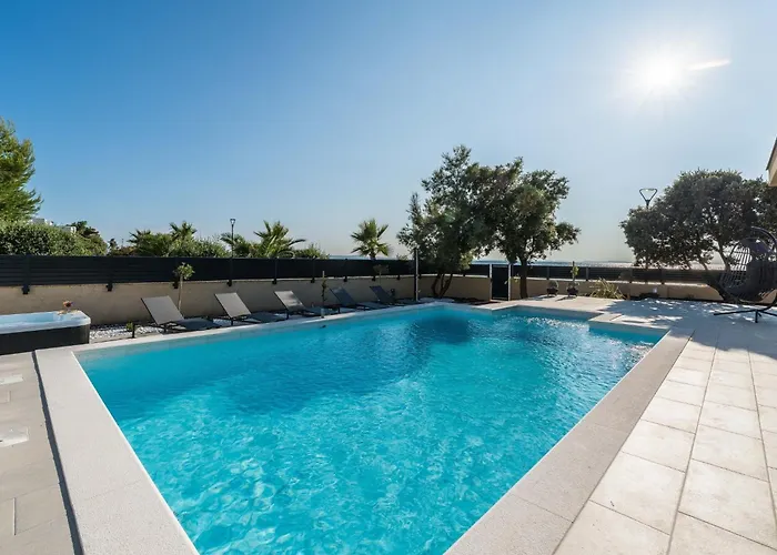 Mar Am Mit Beheiztem Pool- Jacuzzi By Interhome * Privlaka (Zadar)