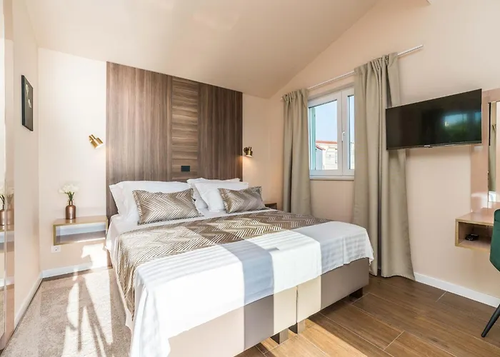 Mar Am Mit Beheiztem Pool- Jacuzzi By Interhome