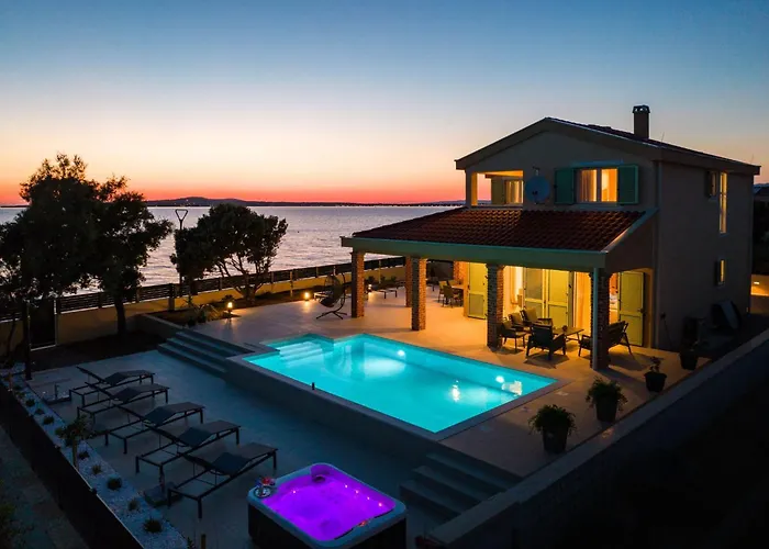 Mar Am Mit Beheiztem Pool- Jacuzzi By Interhome * 프리블라카