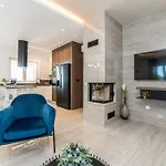 Mar Am Mit Beheiztem Pool- Jacuzzi By Interhome