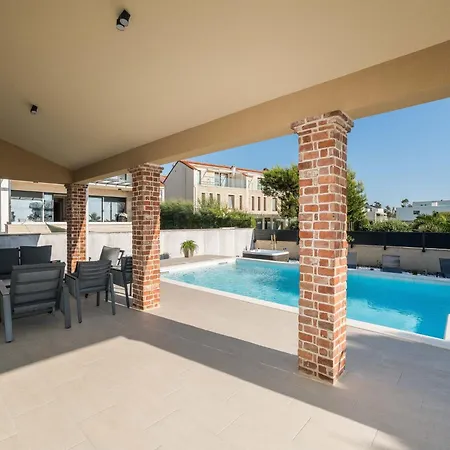 Mar Am Mit Beheiztem Pool- Jacuzzi By Interhome Feriehus *