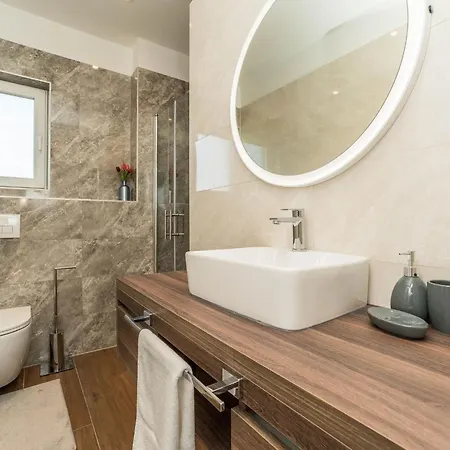 Mar Am Mit Beheiztem Pool- Jacuzzi By Interhome * Privlaka (Zadar)