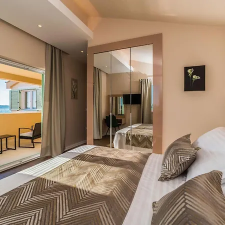 Feriehus Mar Am Mit Beheiztem Pool- Jacuzzi By Interhome Privlaka (Zadar)