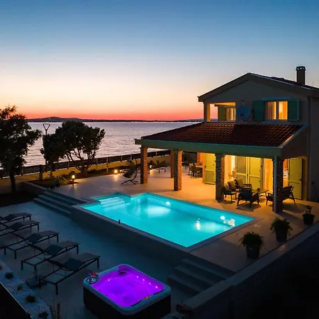 Mar Am Mit Beheiztem Pool- Jacuzzi By Interhome * Privlaka (Zadar)