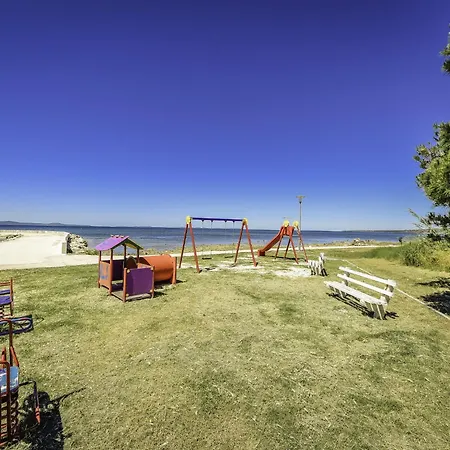 Feriehus Mar Am Mit Beheiztem Pool- Jacuzzi By Interhome Privlaka (Zadar)
