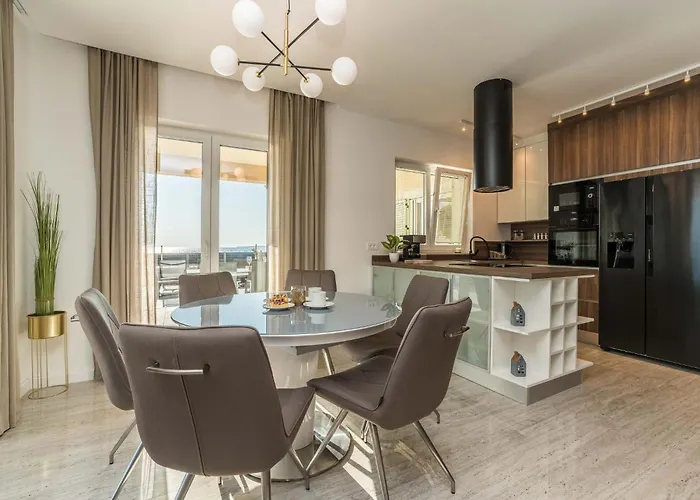 Mar Am Mit Beheiztem Pool- Jacuzzi By Interhome בית נופש