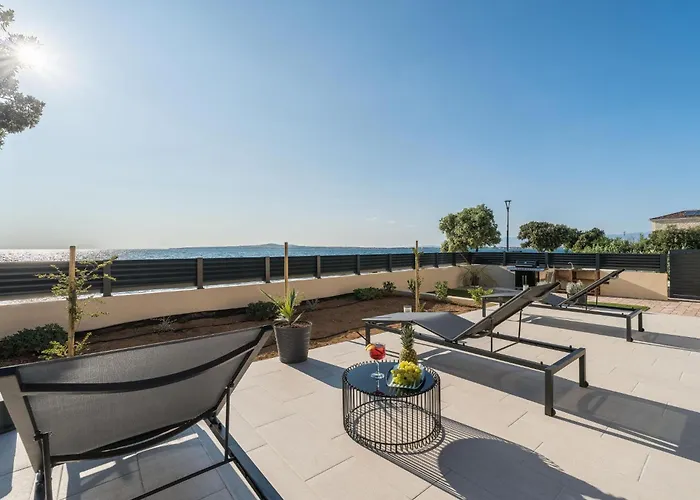 Mar Am Mit Beheiztem Pool- Jacuzzi By Interhome *
